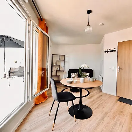 Appartement With Balcony Near La Rochelle Aytré
