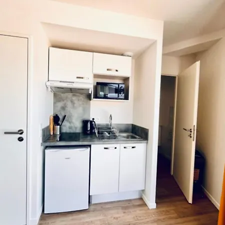 Appartement Avec Balcon Proche De La Rochelle *